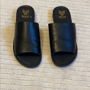 BEAST FASHION Black Slide Sandals